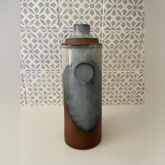 Mid Century Pottery Craft pottery fire hydrant style vase - Picture 4 of 7